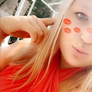 Meet your Posher, Haley